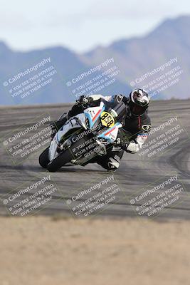 media/Nov-16-2025-Race Pace (Sun) [[8c5fa54630]]/Verified Riders/8-Turn 12 (120pm)/